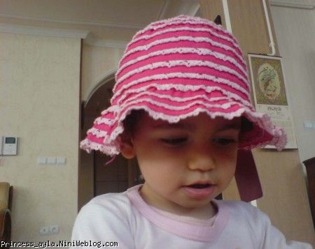 آیلا کلاه به سر2