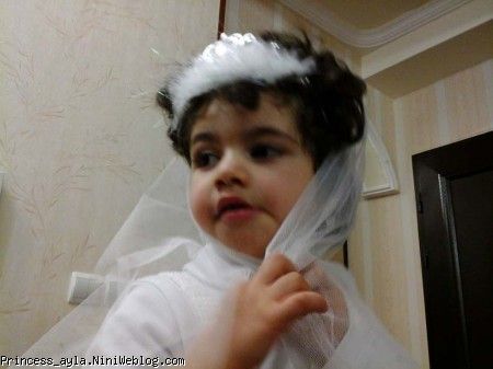 نازلی بالام