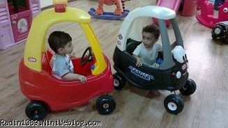 رادین و امیرحسام درحال رانندگی