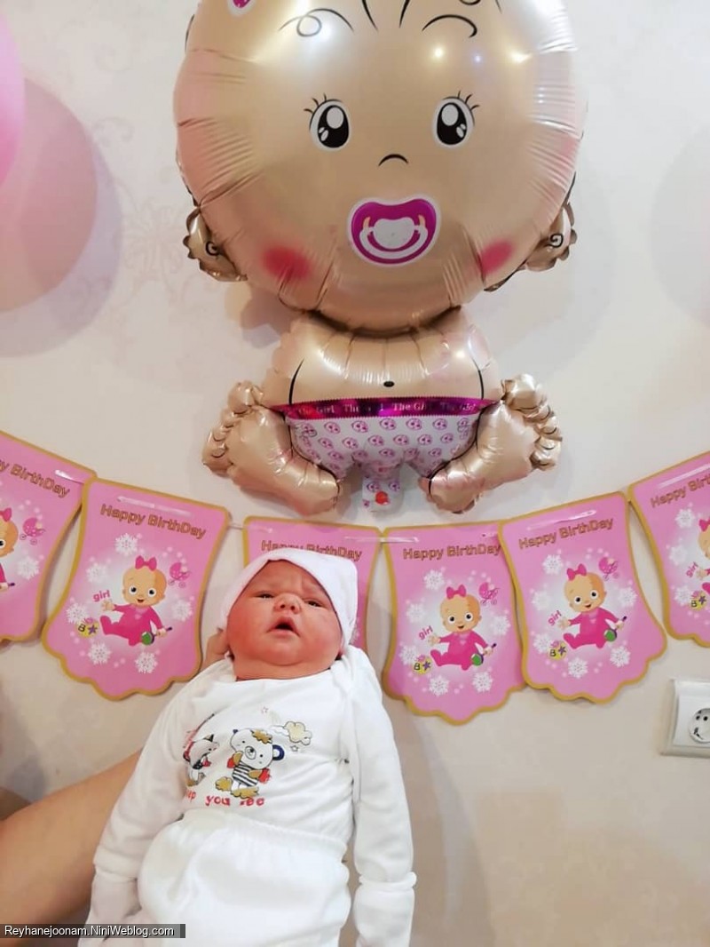 رونیکا گلی در خانه روز دوم تولد