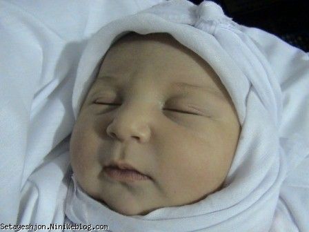 ستایش روسری بسته