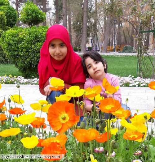 عزیزای دل بابا دخترای گلم روزتون مبارک