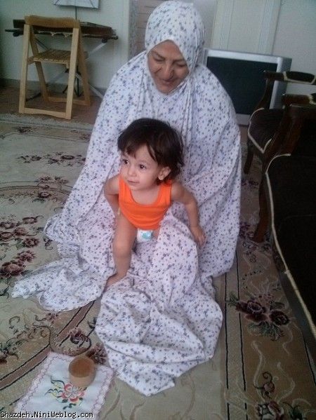 روشا و نماز مادربزرگ