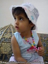 زهرا سادات در مقبره شاه نعمت الله